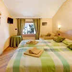 Aris Palipert Apartman